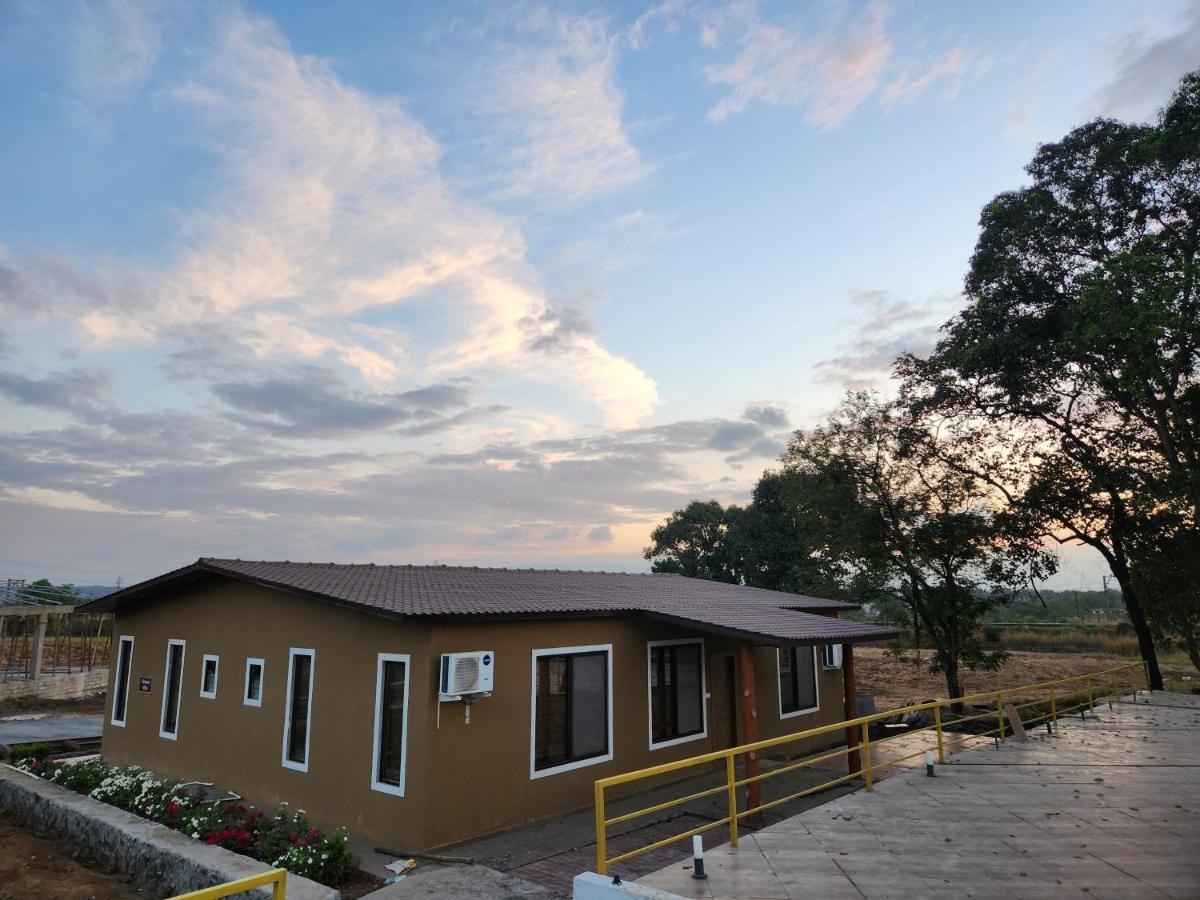 Hillrock Resort & Villas, Neral-คาร์จัต ภายนอก รูปภาพ