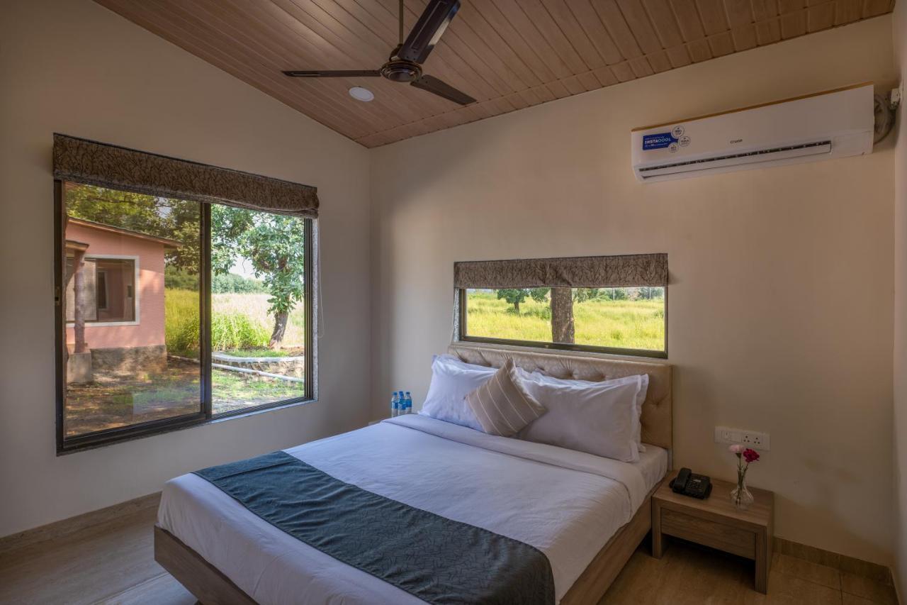 Hillrock Resort & Villas, Neral-คาร์จัต ภายนอก รูปภาพ