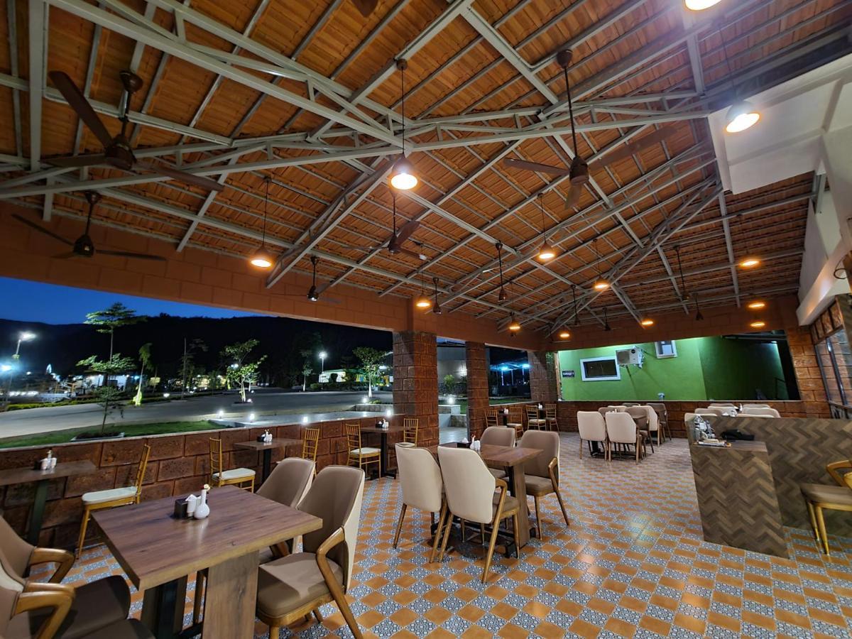 Hillrock Resort & Villas, Neral-คาร์จัต ภายนอก รูปภาพ