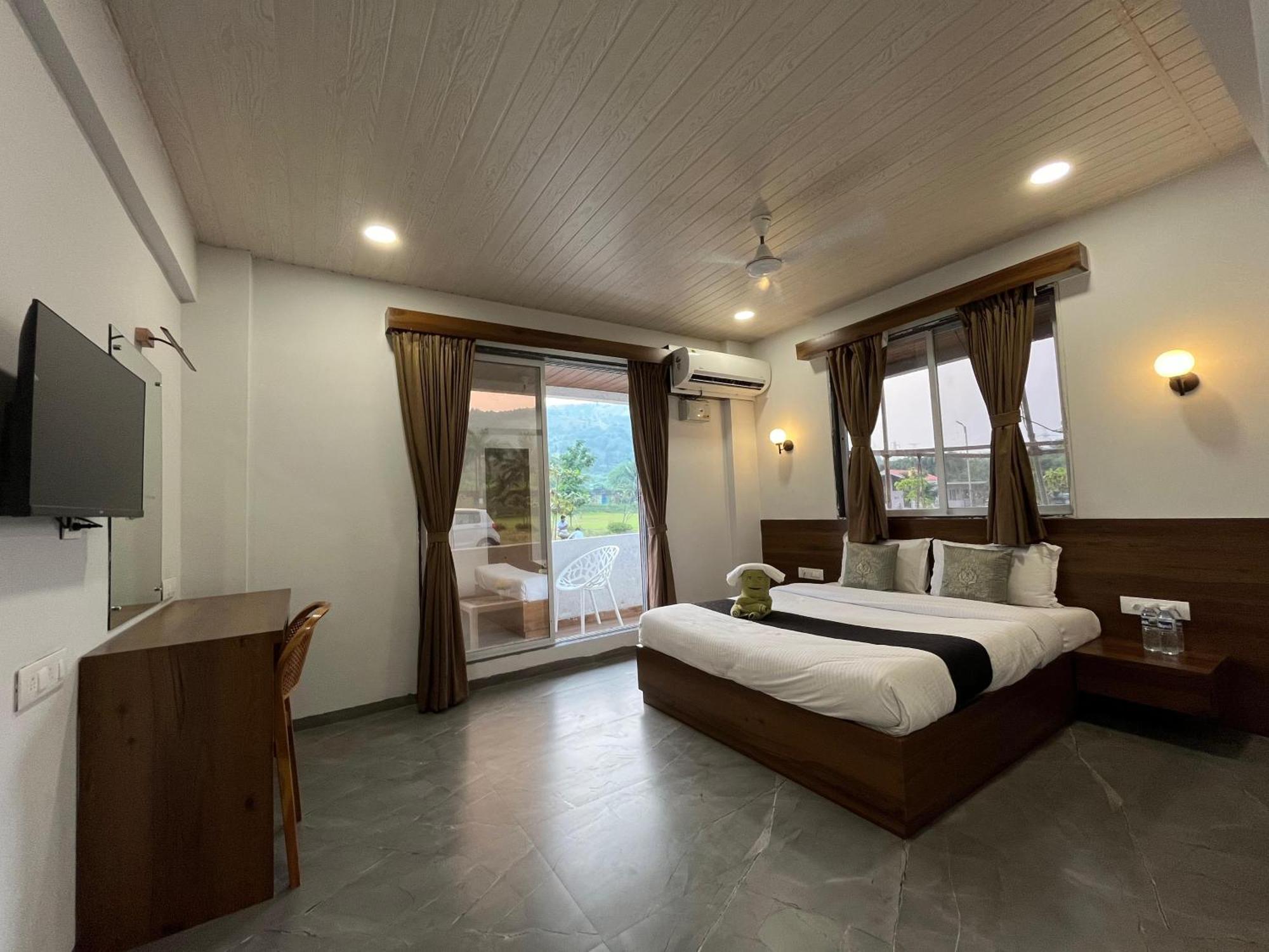 Hillrock Resort & Villas, Neral-คาร์จัต ภายนอก รูปภาพ